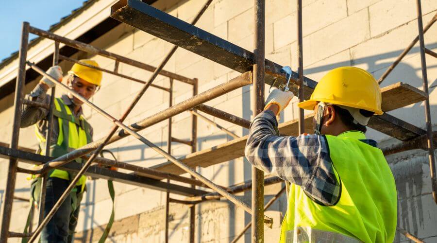 Professional gutter cleaning in Ardmore, PA